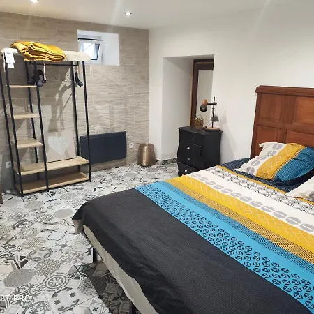 Апартаменты Renovee Dans Maison Ancienne Amancy